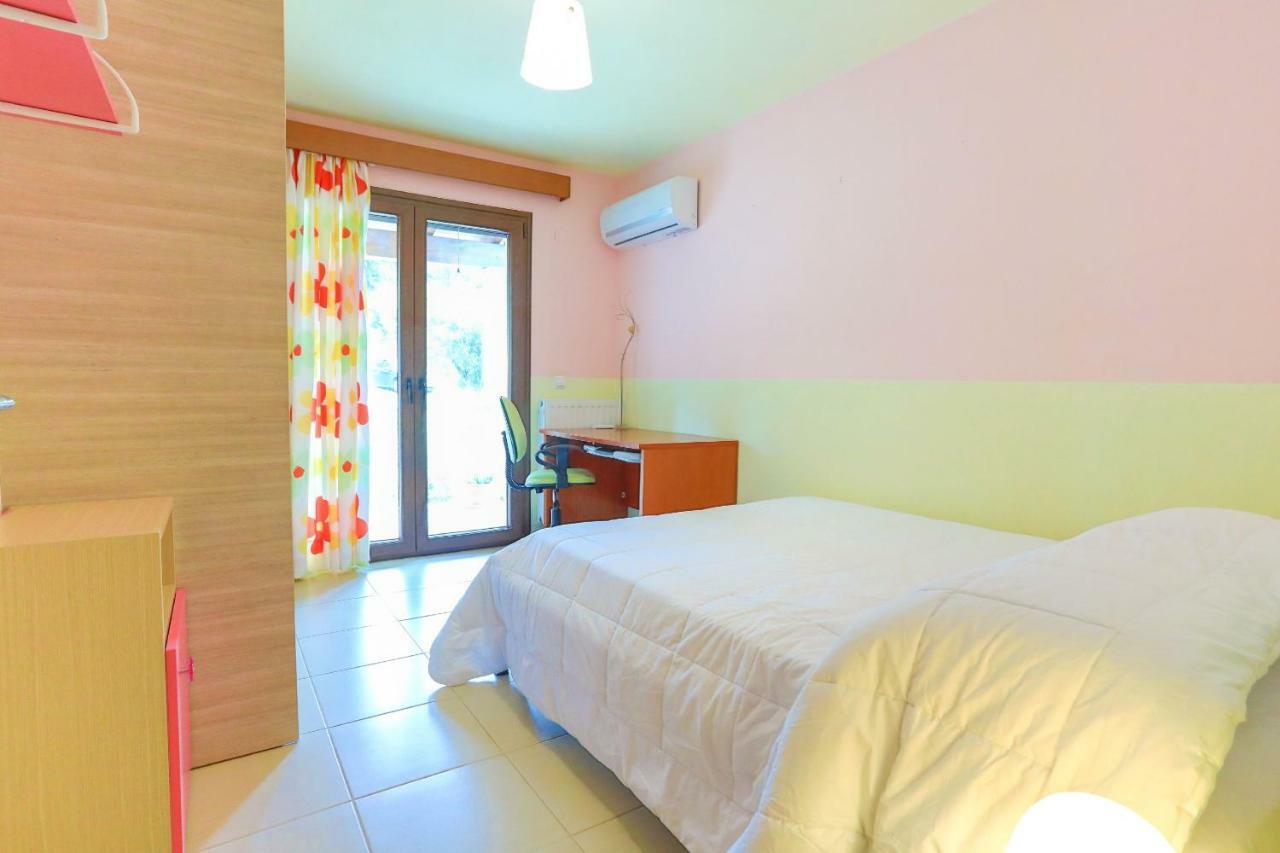 Villa Dersea Acharavi  Luaran gambar